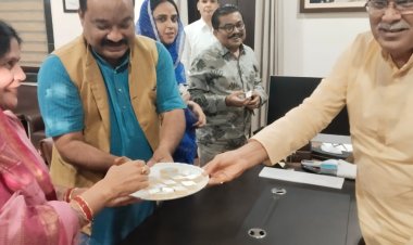 पूर्व नगर पंचायत अध्यक्ष गिरिराज किशोर दास ने किया कांग्रेस प्रवेश