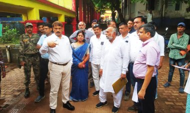 खैरागढ़ विधायक और कलेक्टर ने किया 50 बेड अस्पताल हेतु स्थल अवलोकन