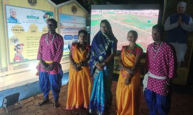 छत्तीसगढ़ सरकार की योजनाओं का हो रहा प्रचार