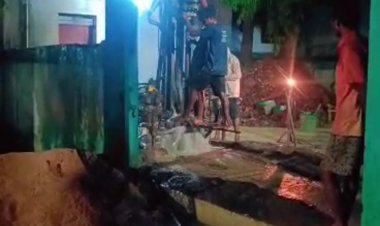 बाबा गुलाब शाह रहमतुल्लाह अलैह के दरगाह मेँ हुआ बोर खनन                                         नगर पंचायत अध्यक्ष को दिया धन्यवाद