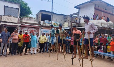 छ.ग.की परंपरा को जीवंत रखे हुए छुईखदान की गेड़ी दौड़ प्रतियोगिता