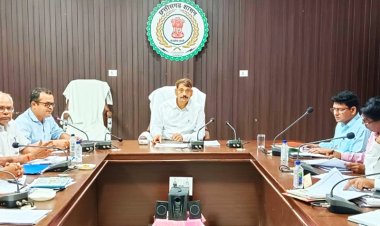 जिले के किसानो को फसल बीमा का पूरा लाभ मिले   श्री गोपाल वर्मा