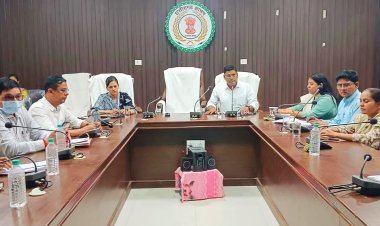 विद्यार्थियों के जाति प्रमाणपत्र मूल रिकार्ड के आधार पर बनाएं  अपर कलेक्टरविद्यार्थियों के जाति प्रमाणपत्र मूल रिकार्ड के आधार पर बनाएं  अपर कलेक्टर