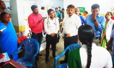 पैलीमेटा अस्पताल का कलेक्टर ने किया दौरा    लगेगा सोलर सिस्टम