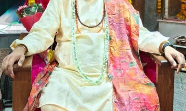 छुईखदान राजमहल मे           चांवल वाले बाबा  का भागवतकथा 8 दिसंबर से