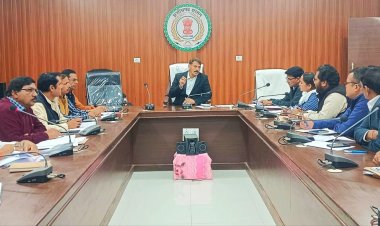 कलेक्टर ने ली प्रधानमंत्री जनमन योजना क्रियान्वयन हेतु बैठक