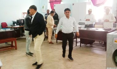 एक्शन मोड में कलेक्टर                  किया विभागों का औचक निरीक्षण           दिए कार्यवाही के निर्देश