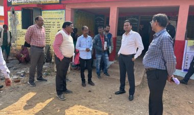 कलेक्टर श्री चंद्रकांत वर्मा ने सुदूर वनांचल का किया प्रथम दौरा