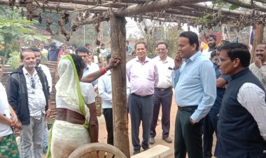 अब कटेमा भी होगा रोशन     खुद के भवन में फुद   फुदाएंगे नौनिहाल     सड़क    पानी की समस्या से मिलेगी निजात