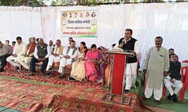 लोकसभा चुनाव को लेकर कांग्रेस कार्यकर्त्ता कमर कसलें    दीपक दुबे