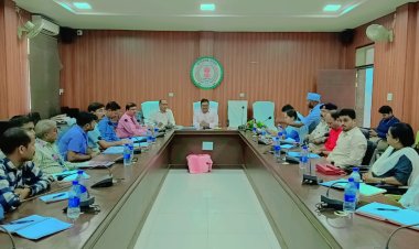 भारत निर्वाचन आयोग के दिशा निर्देशों के अनुरूप कार्य करें       प्रवीण रंजन