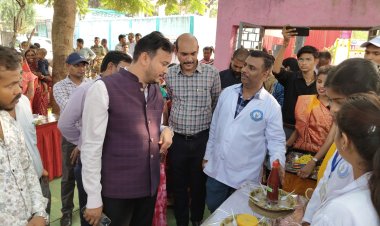 ग्राम भूलाटोला में कृषक सूचना केन्द्र का उद्घाटन