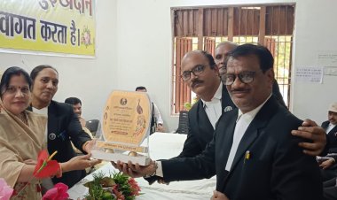 अधिवक्ता हमारे परिवार के सदस्य  और सुख दुख के साथी          यशोदा वर्मा