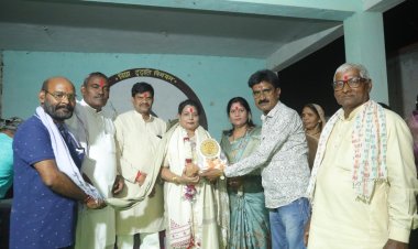 निगार अंजुम का हुआ सम्मान और दिए बिदाई