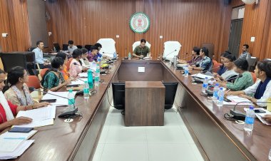 आंगनबाड़ी केंद्रों की व्यवस्था सुदृढ़ करने कलेक्टर ने दिए निर्देश