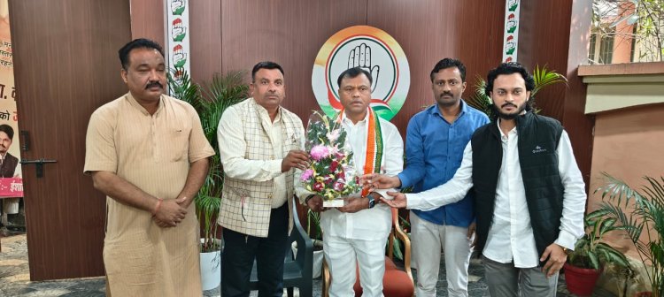 प्रदेश कांग्रेस कमेटी अध्यक्ष दीपक बैज से मिले जिला कांग्रेस कमेटी अध्यक्ष कोमल साहू