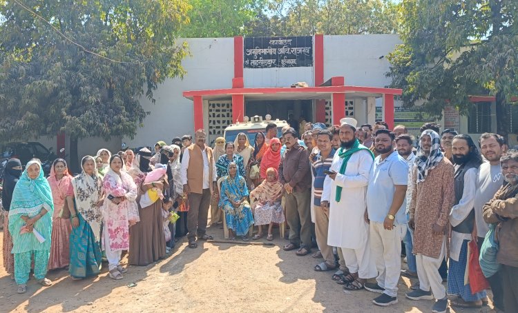 एस आई आर की पेशी में हाजिर हुई नूरजहां बेगम